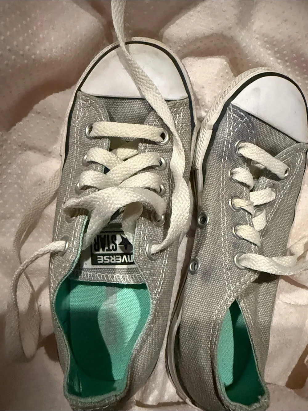 Converse All Star Kids Low-Top Canvas Sneakers in Gray with Mint Insole